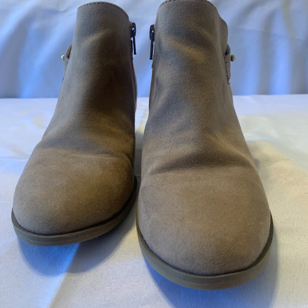 Old Navy Suede Like Tan Ankle Boots Size 6